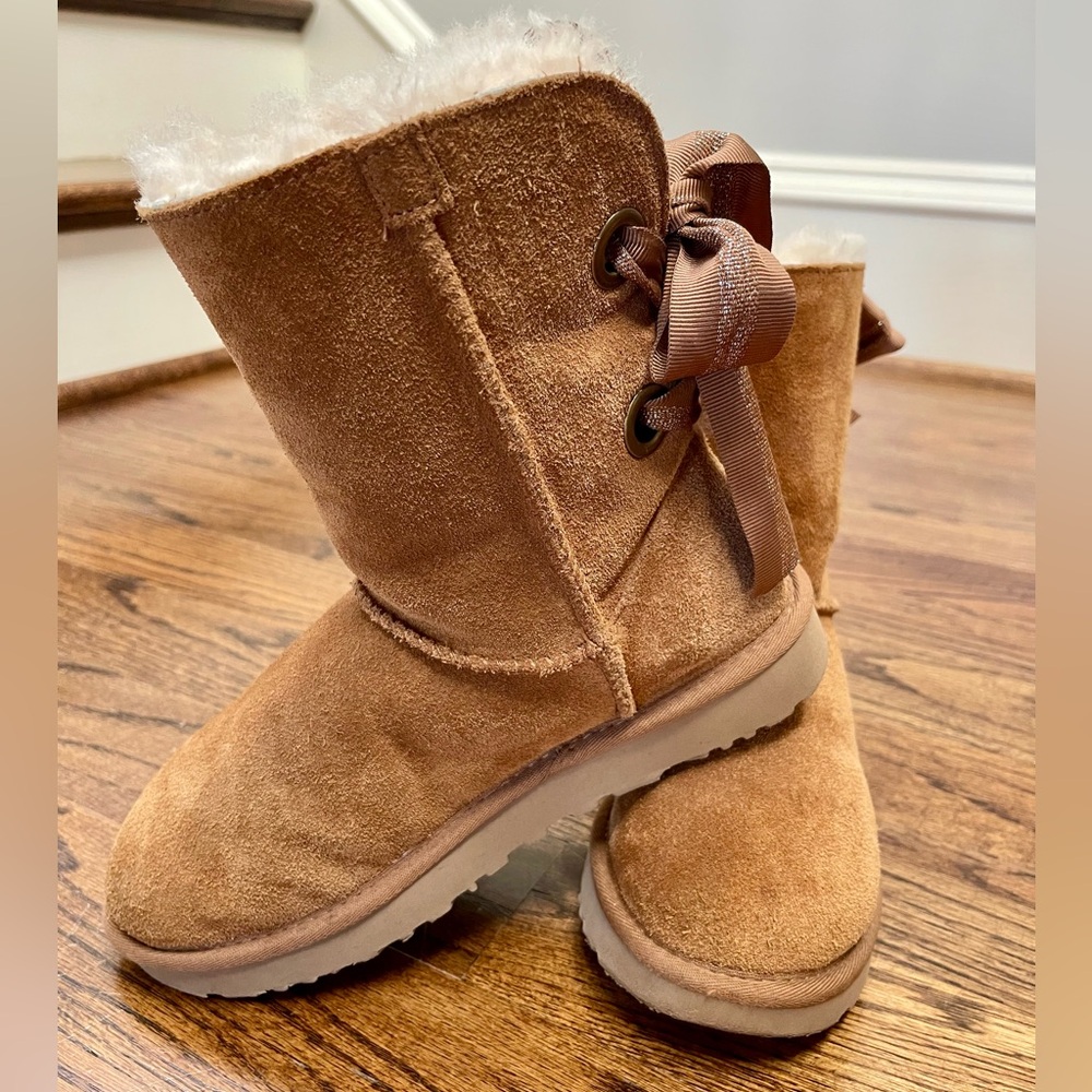Ugg Bailey Bow 7